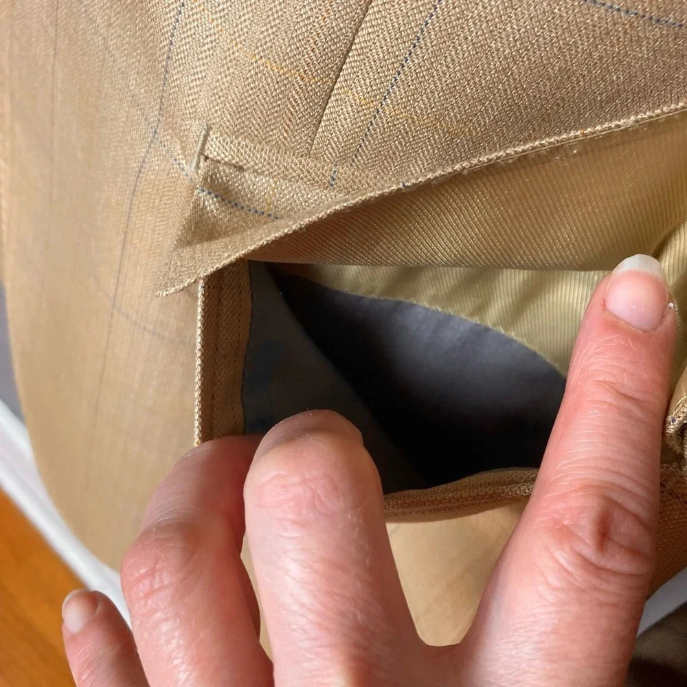 Baroni‎ Couture Sport Coat  Size 38R Tan Camel Plaid Wool Blazer light neutrals